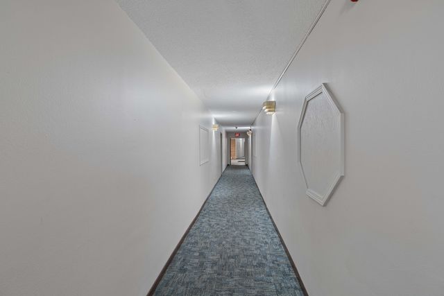 2211 S Stewart Avenue 1A, Lombard, IL 60148