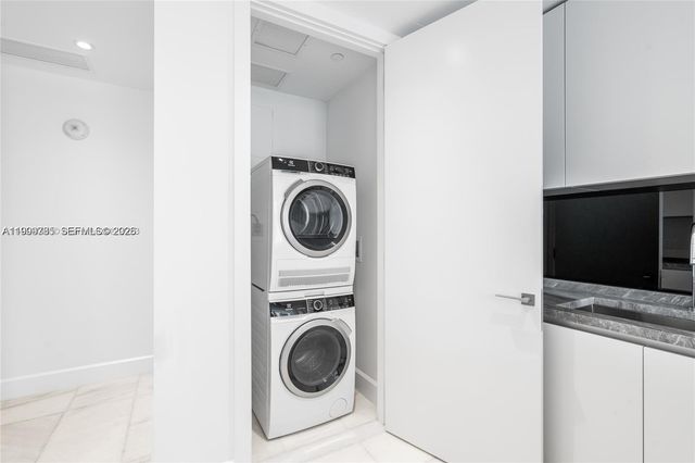 700 NE 26th Ter 804, Miami, FL 33137