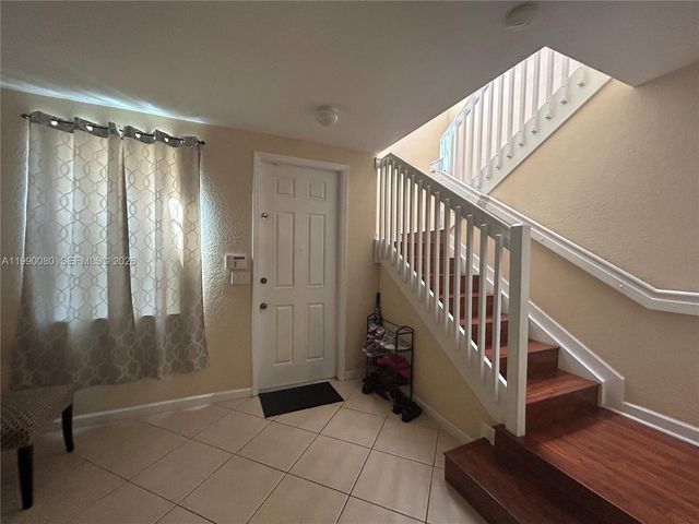 9227 SW 227th St 1, Cutler Bay, FL 33190