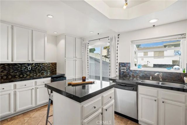 5010 Cahuenga Boulevard 107, North Hollywood, CA 91601