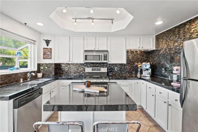 5010 Cahuenga Boulevard 107, North Hollywood, CA 91601