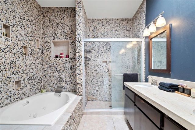 5010 Cahuenga Boulevard 107, North Hollywood, CA 91601