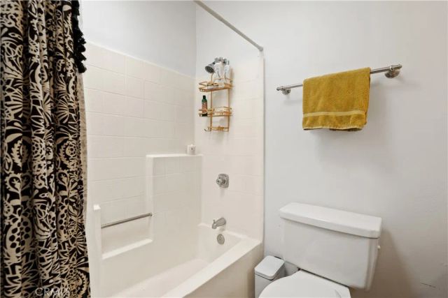 5010 Cahuenga Boulevard 107, North Hollywood, CA 91601