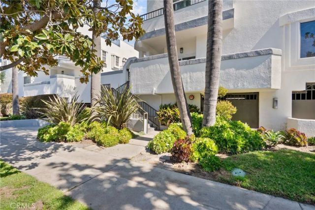 5010 Cahuenga Boulevard 107, North Hollywood, CA 91601