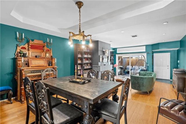 5010 Cahuenga Boulevard 107, North Hollywood, CA 91601