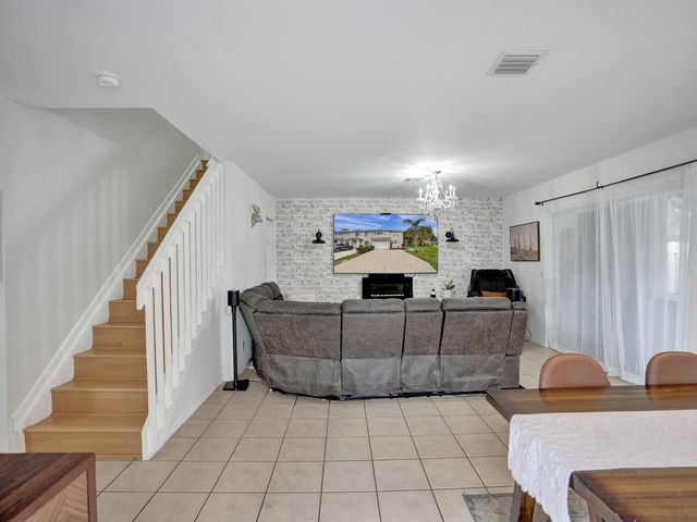 1488 SW 47th Avenue, Deerfield Beach, FL 33442