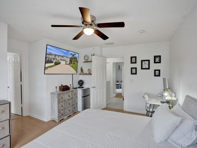 1488 SW 47th Avenue, Deerfield Beach, FL 33442