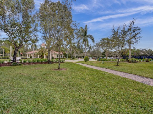 1488 SW 47th Avenue, Deerfield Beach, FL 33442