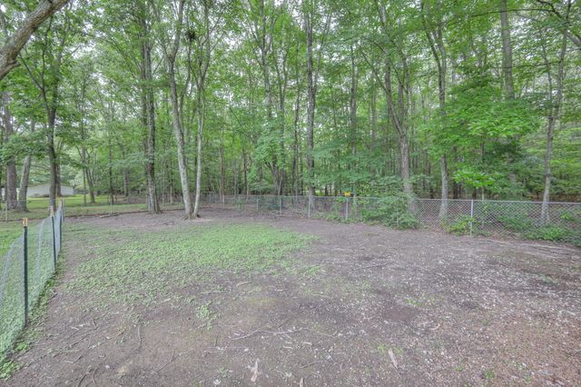 1104 Remington Pl, Manchester, TN 37355