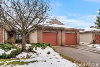 631 Spring Lane 6, Holland City, MI 49423