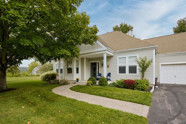 85 Roosevelt Drive, Poughquag, NY 12570