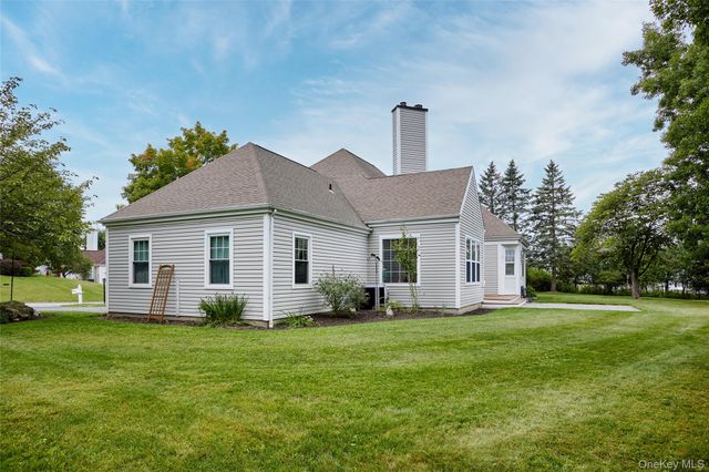 85 Roosevelt Drive, Poughquag, NY 12570