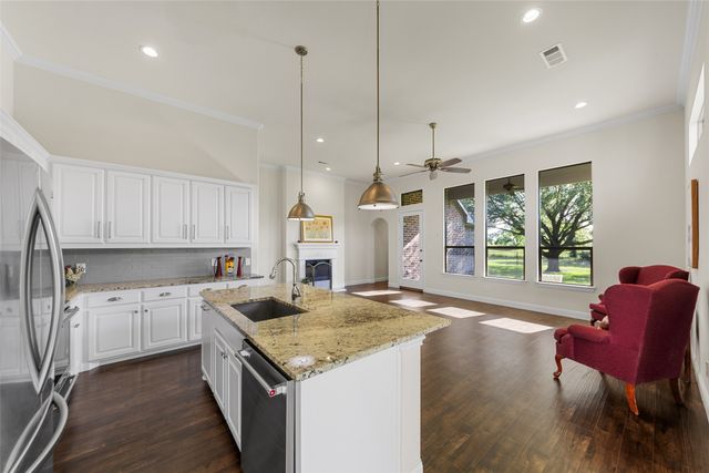 3014 Preston Club Drive, Sherman, TX 75092