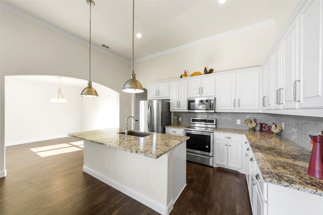 3014 Preston Club Drive, Sherman, TX 75092