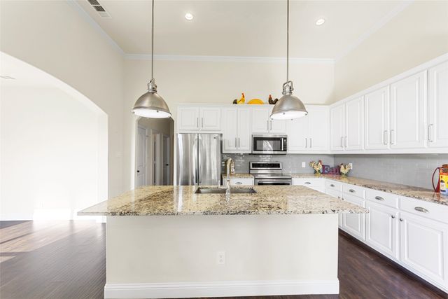 3014 Preston Club Drive, Sherman, TX 75092