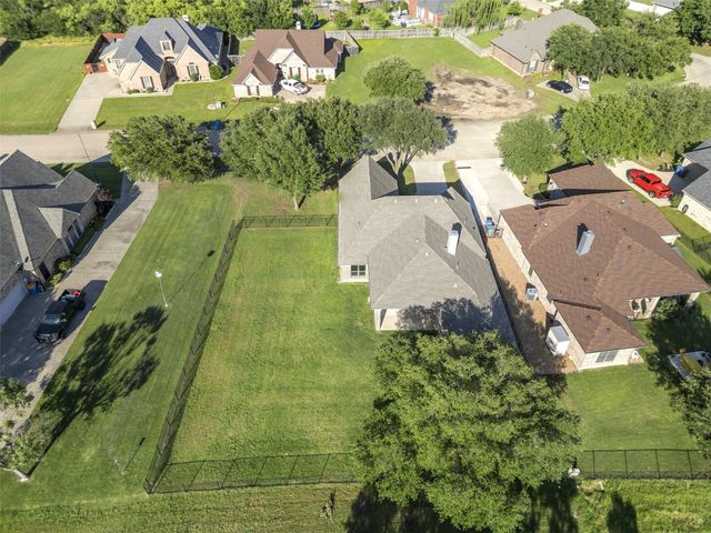 3014 Preston Club Drive, Sherman, TX 75092