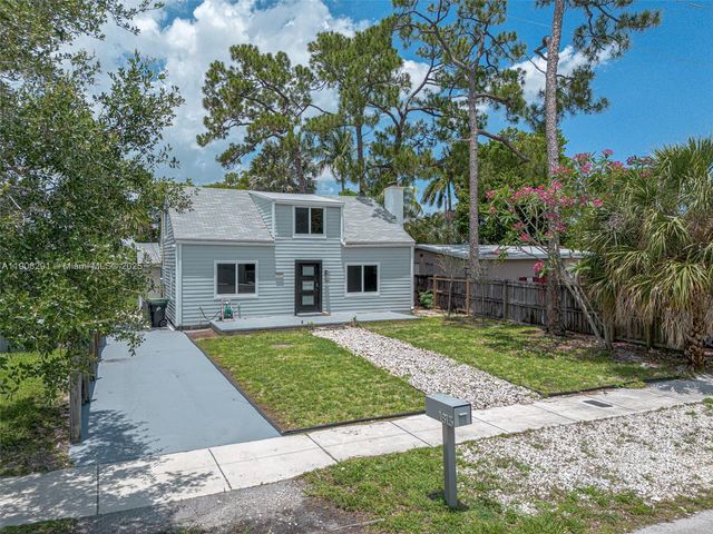 1813 SW 10th St, Fort Lauderdale, FL 33312