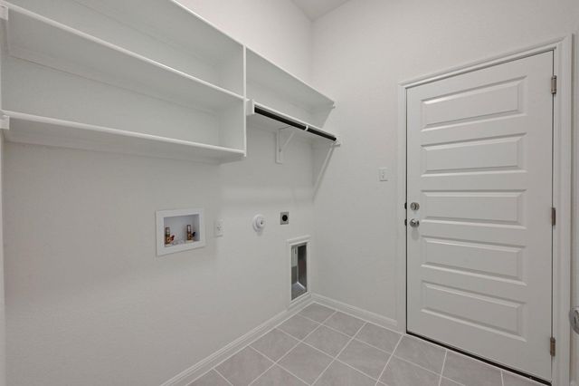 201 Hornet ST, Elgin, TX 78621