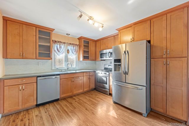 317 Lattintown Road, Marlboro, NY 12542