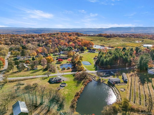 317 Lattintown Road, Marlboro, NY 12542