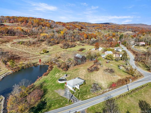 317 Lattintown Road, Marlboro, NY 12542