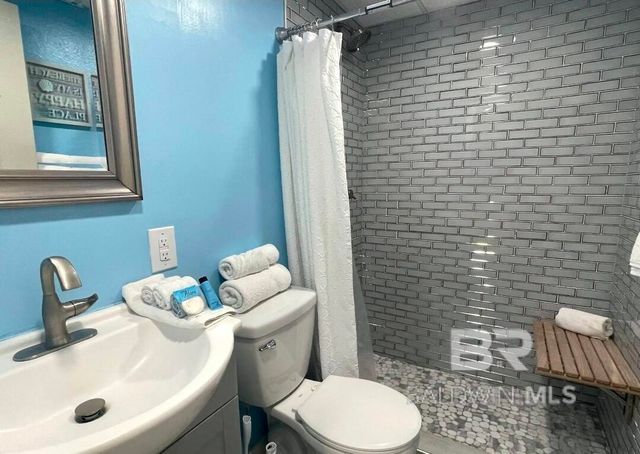 200 E Beach Boulevard 303, Gulf Shores, AL 36542