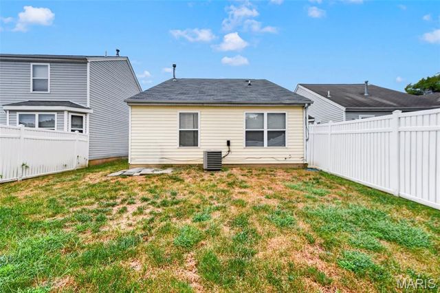 1119 Liberty Gardens Court, Florissant, MO 63031