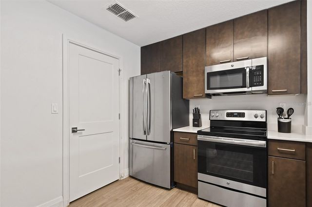 14501 GROVE RESORT AVENUE 2527, Winter Garden, FL 34787