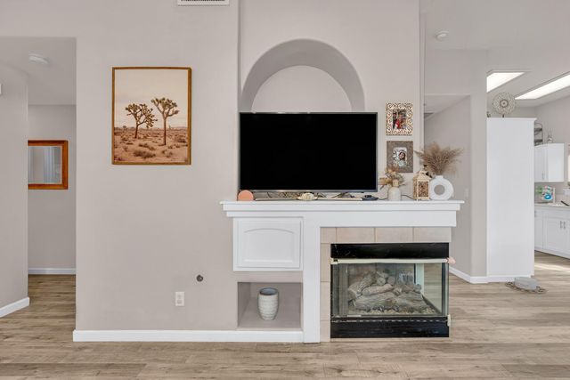 7502 N Trellis Circle, Fresno, CA 93720