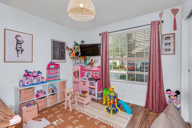 7502 N Trellis Circle, Fresno, CA 93720