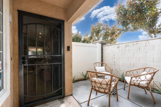 7502 N Trellis Circle, Fresno, CA 93720