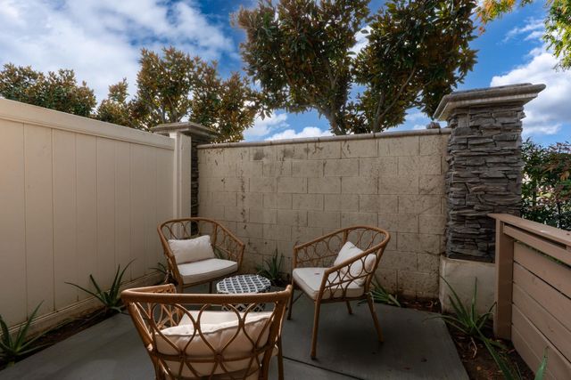 7502 N Trellis Circle, Fresno, CA 93720