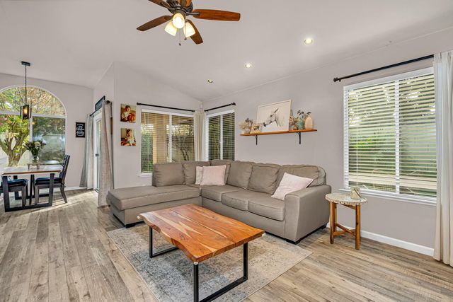 7502 N Trellis Circle, Fresno, CA 93720