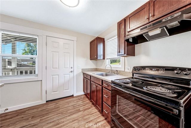 4550 Lakeshore, Lakeport, CA 95453