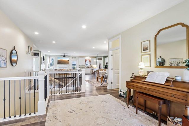716 Kenseth Way, Cambridge, WI 53523