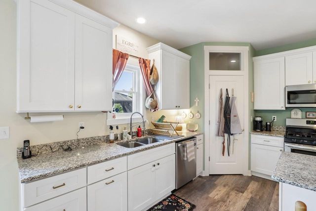 716 Kenseth Way, Cambridge, WI 53523