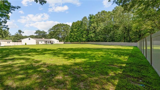 141 Ridge Road, Smithfield, RI 02917