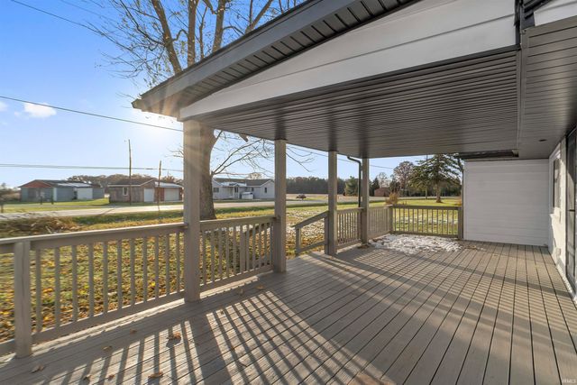 156 W Markle Road, Huntington, IN 46750