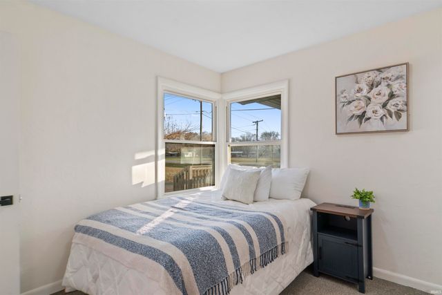 156 W Markle Road, Huntington, IN 46750