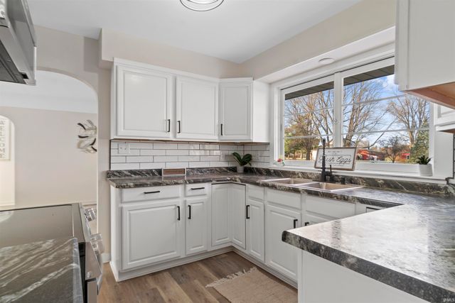 156 W Markle Road, Huntington, IN 46750