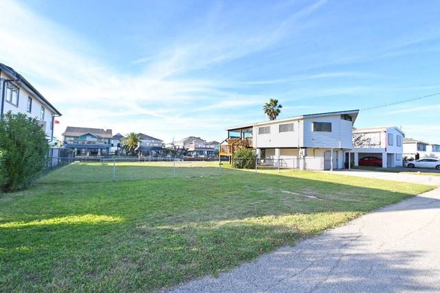 191 Barracuda, Bayou Vista, TX 77563