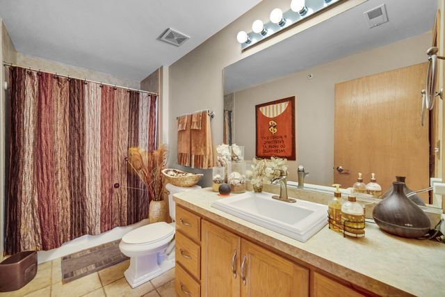 8631 Saddlebred Court 8631, Frankfort, IL 60423