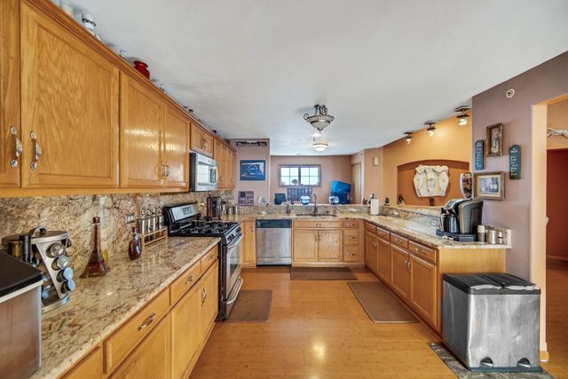 8631 Saddlebred Court 8631, Frankfort, IL 60423