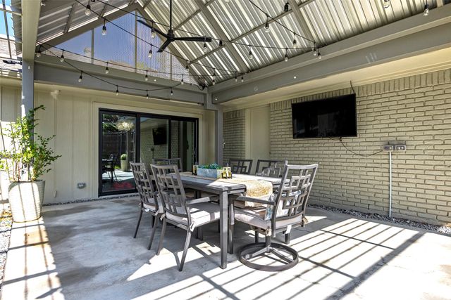 7251 Crooked Oak Drive, Dallas, TX 75248