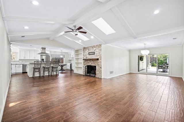 7251 Crooked Oak Drive, Dallas, TX 75248