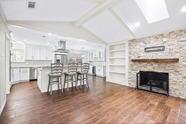 7251 Crooked Oak Drive, Dallas, TX 75248