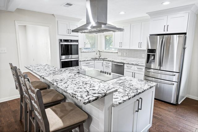 7251 Crooked Oak Drive, Dallas, TX 75248