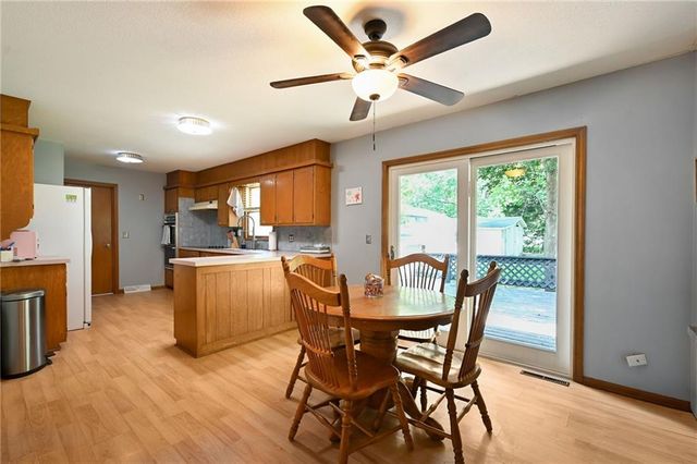 503 SW Maple Lane, Oak Grove, MO 64075