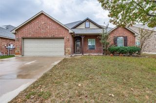 917 John Kennedy Drive, Saginaw, TX 76179
