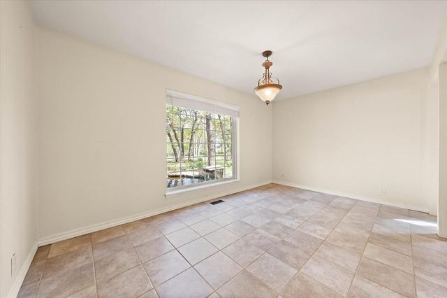 8404 Blackberry Ridge, Edmond, OK 73034